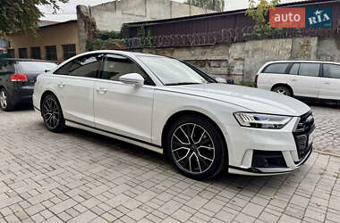 Седан Audi A8 2019 в 