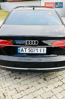 Седан Audi A8 2014 в 