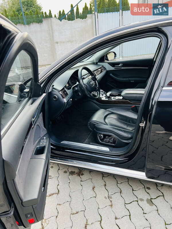 Седан Audi A8 2014 в Надвірній