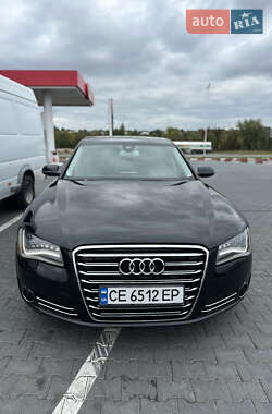 Седан Audi A8 2012 в Новоселице