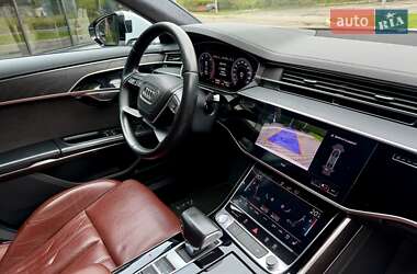 Седан Audi A8 2018 в 