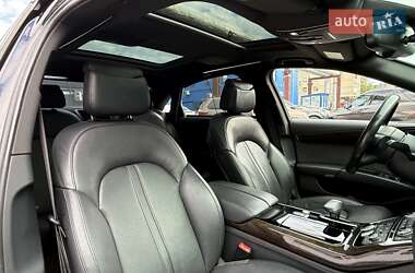 Седан Audi A8 2017 в 