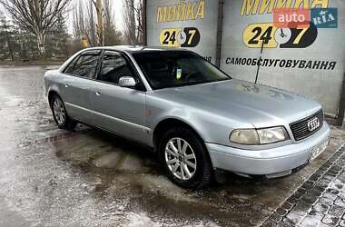 Седан Audi A8 1996 в Днепре