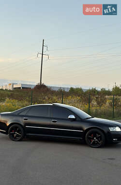 Седан Audi A8 2008 в 