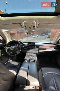 Седан Audi A8 2013 в  фото 13 Седан Audi A8 2013 в