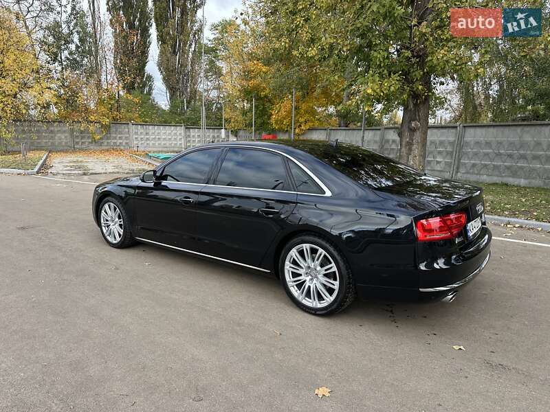 Седан Audi A8 2013 в Киеве