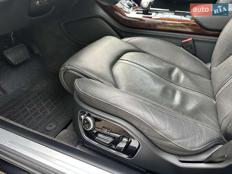 Седан Audi A8 2013 в Киеве