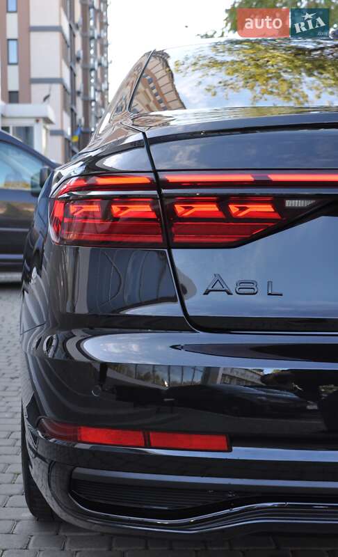 Седан Audi A8 2023 в Одессе