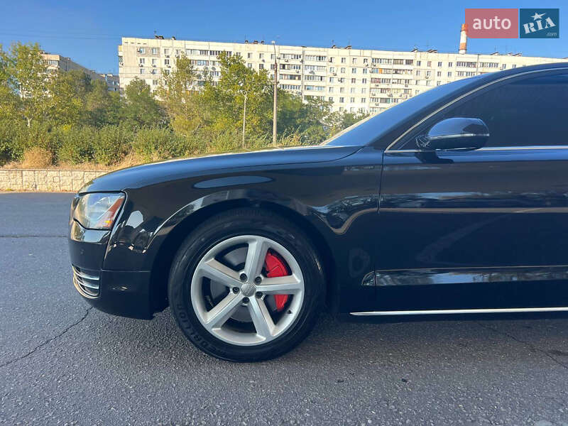 Седан Audi A8 2013 в Харькове