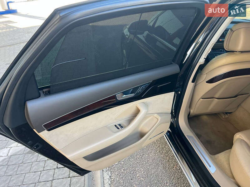 Седан Audi A8 2013 в Харькове
