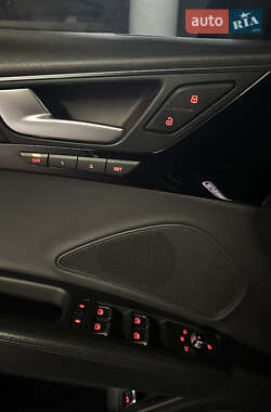 Седан Audi A8 2017 в 