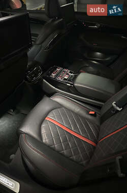 Седан Audi A8 2017 в 