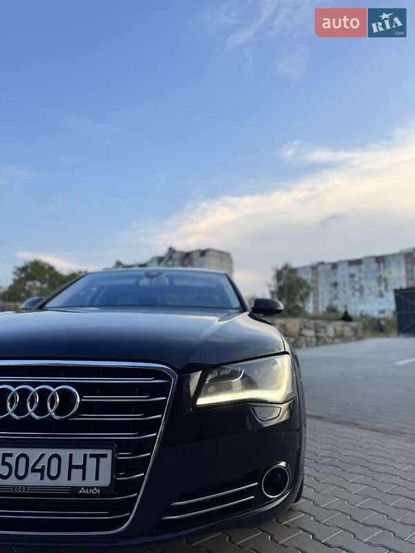 Седан Audi A8 2011 в Івано-Франківську
