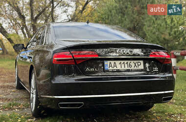 Седан Audi A8 2017 в 