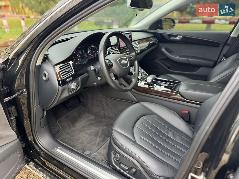 Седан Audi A8 2017 в Харькове