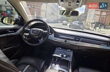 Седан Audi A8 2013 в 