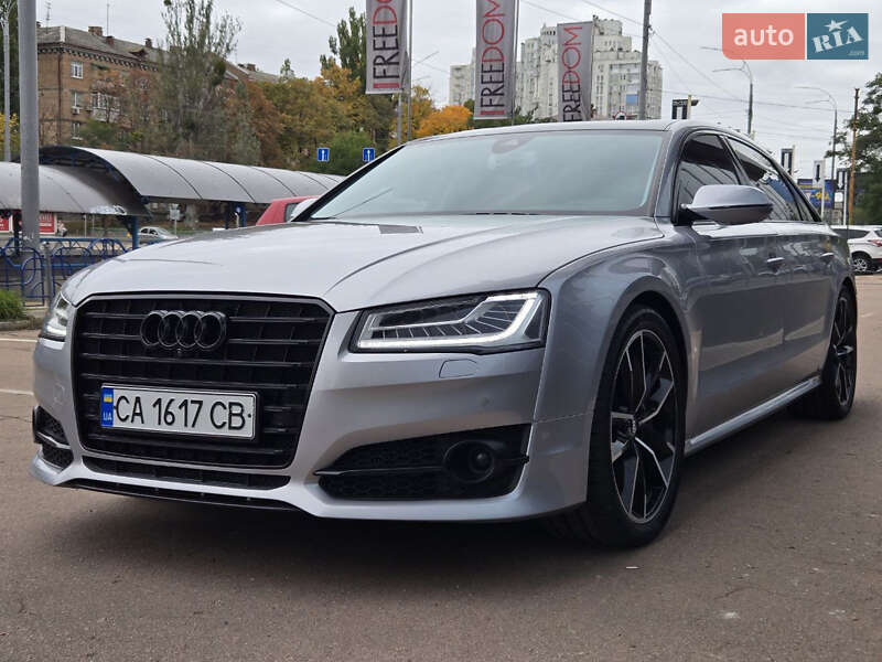 Седан Audi A8 2017 в Киеве