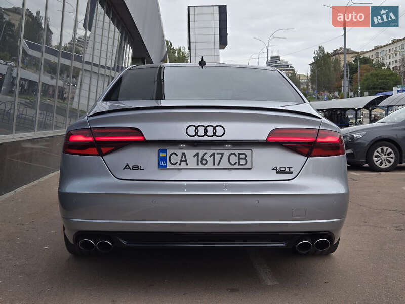 Седан Audi A8 2017 в Киеве