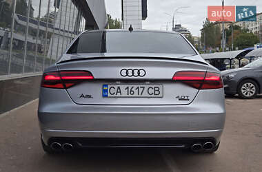 Седан Audi A8 2017 в 