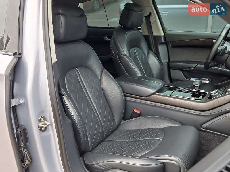 Седан Audi A8 2017 в Киеве