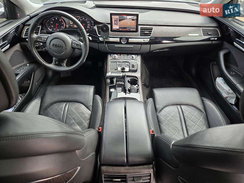 Седан Audi A8 2017 в Киеве
