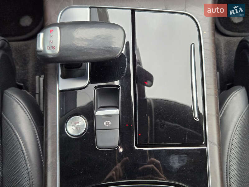 Седан Audi A8 2017 в Киеве