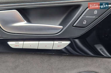 Седан Audi A8 2017 в 