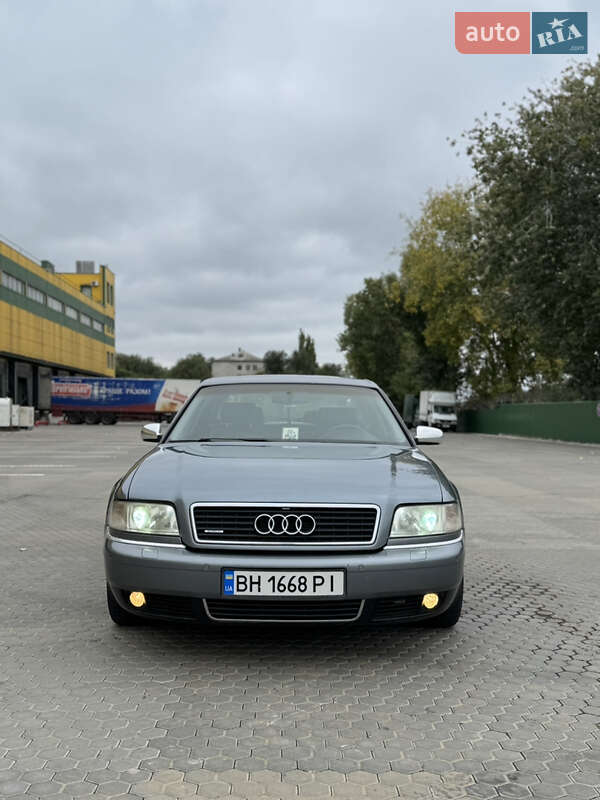 Седан Audi A8 1994 в Одессе