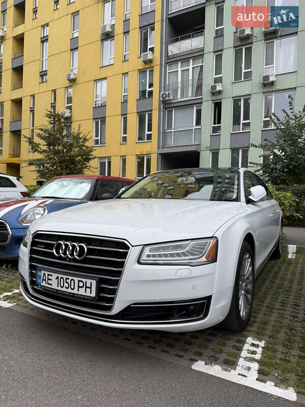 Audi A8 2016