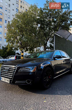 Седан Audi A8 2014 в Мукачево
