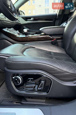 Седан Audi A8 2014 в 