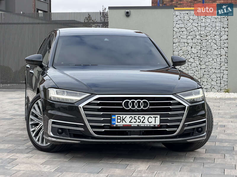 Седан Audi A8 2018 в Ровно