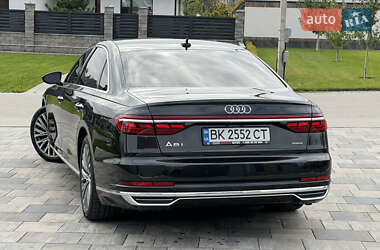 Седан Audi A8 2018 в 