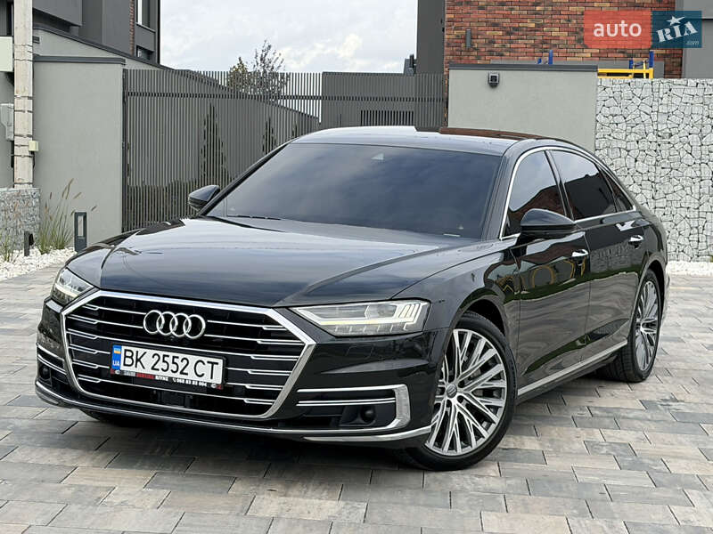 Седан Audi A8 2018 в Ровно