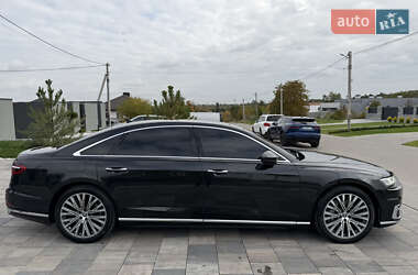 Седан Audi A8 2018 в 