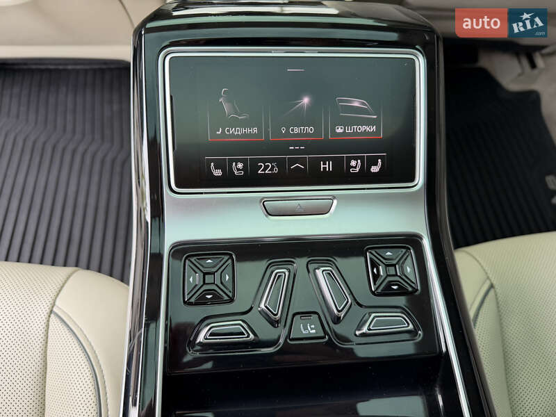 Седан Audi A8 2018 в Ровно