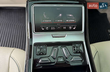 Седан Audi A8 2018 в 