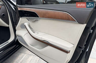Седан Audi A8 2018 в 