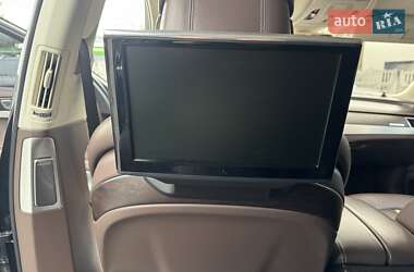 Седан Audi A8 2012 в 