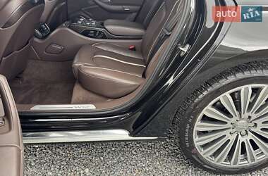 Седан Audi A8 2012 в 
