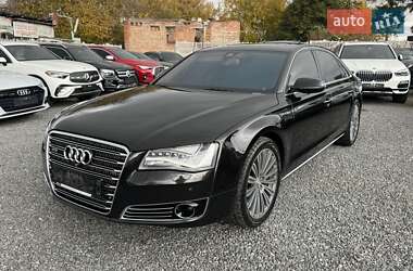Седан Audi A8 2012 в 