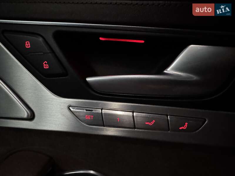Седан Audi A8 2012 в Тернополе фото 25 Седан Audi A8 2012 в Тернополе