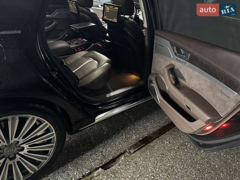 Седан Audi A8 2012 в Тернополе фото 39 Седан Audi A8 2012 в Тернополе