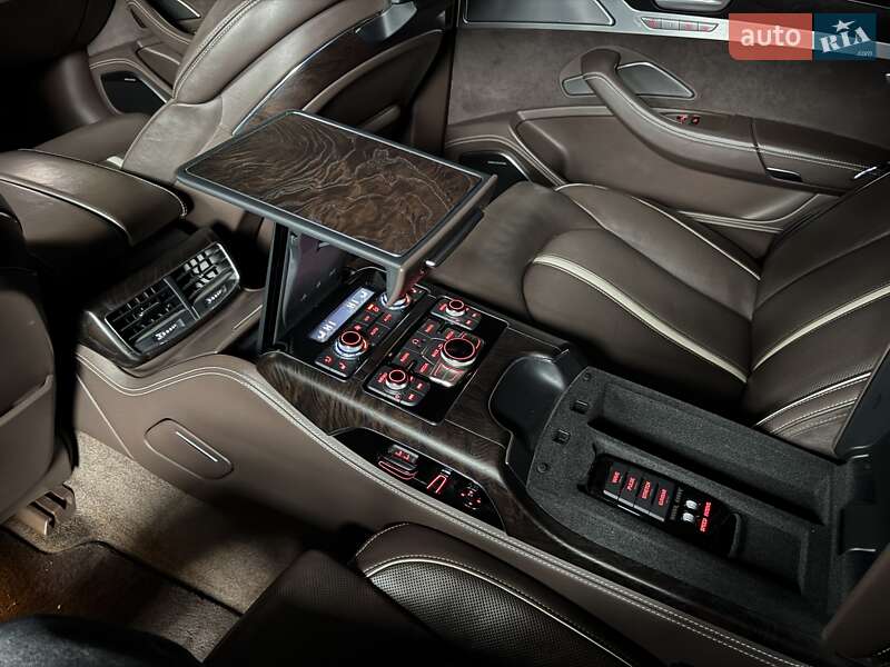 Седан Audi A8 2012 в Тернополе фото 48 Седан Audi A8 2012 в Тернополе