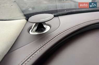 Седан Audi A8 2012 в 