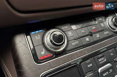 Седан Audi A8 2012 в 