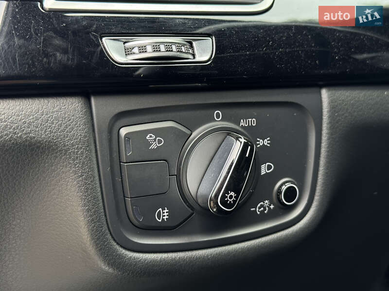 Седан Audi A8 2014 в Києві фото 17 Седан Audi A8 2014 в Києві