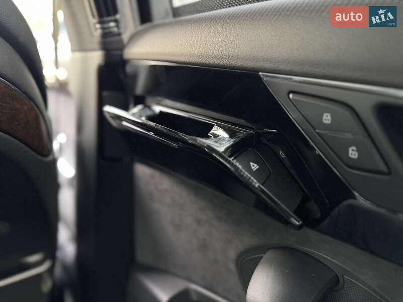 Седан Audi A8 2014 в Києві фото 31 Седан Audi A8 2014 в Києві