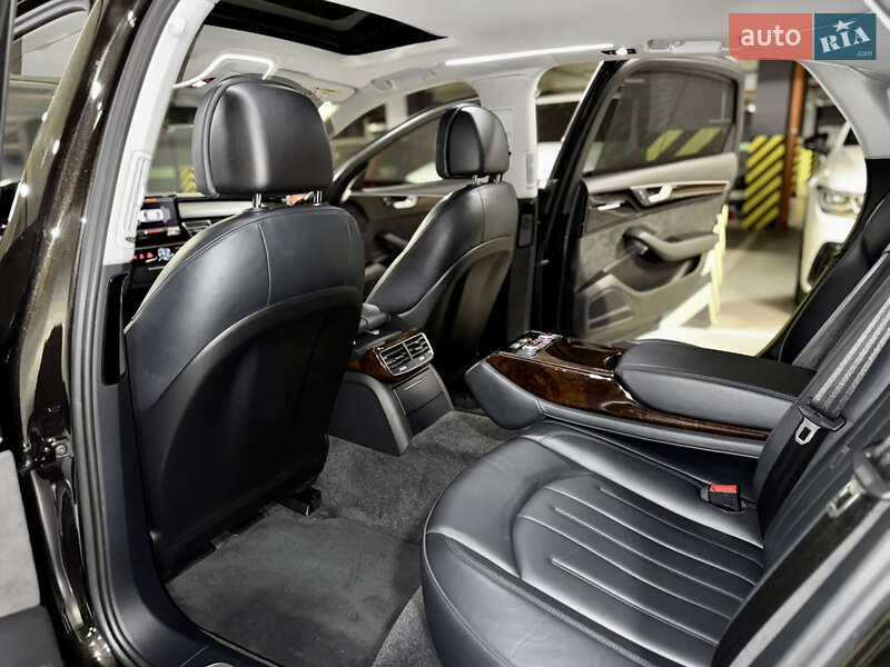 Седан Audi A8 2017 в Києві фото 25 Седан Audi A8 2017 в Києві