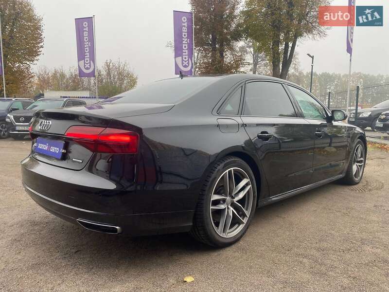 Седан Audi A8 2017 в Вінниці